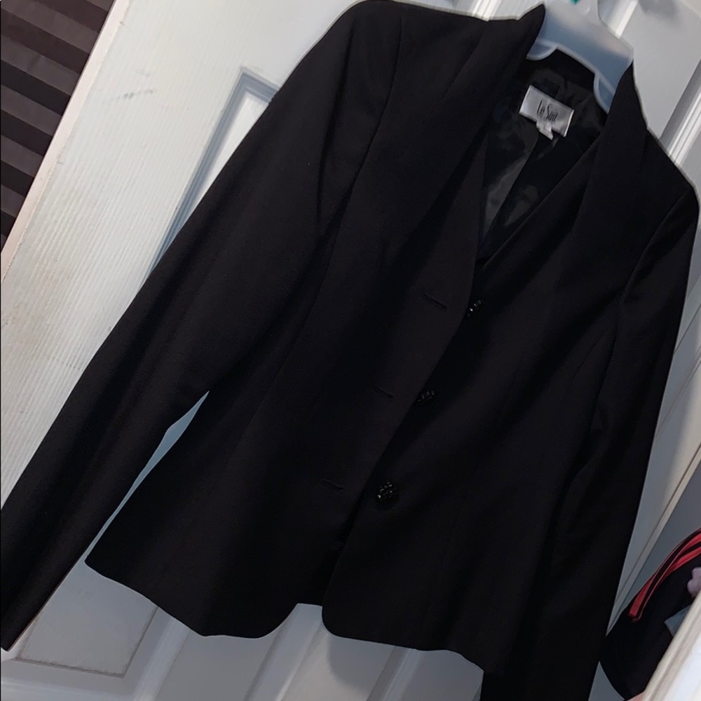 BLACK SIMPLE BLAZER